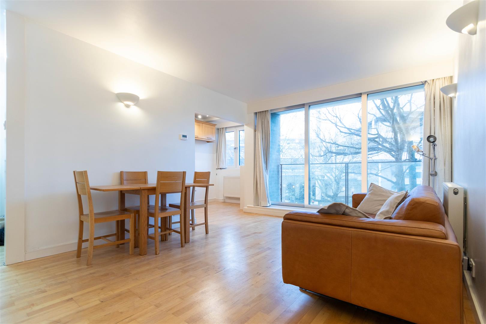 1 bed property in Lords View, London